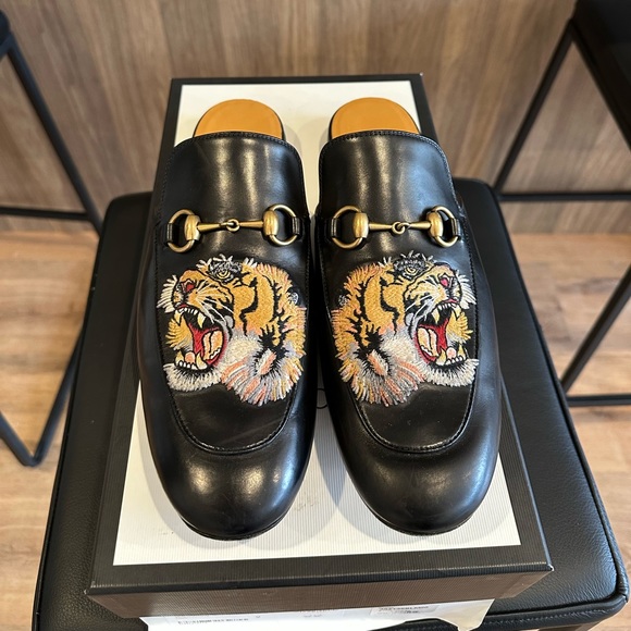 gucci loafer tiger